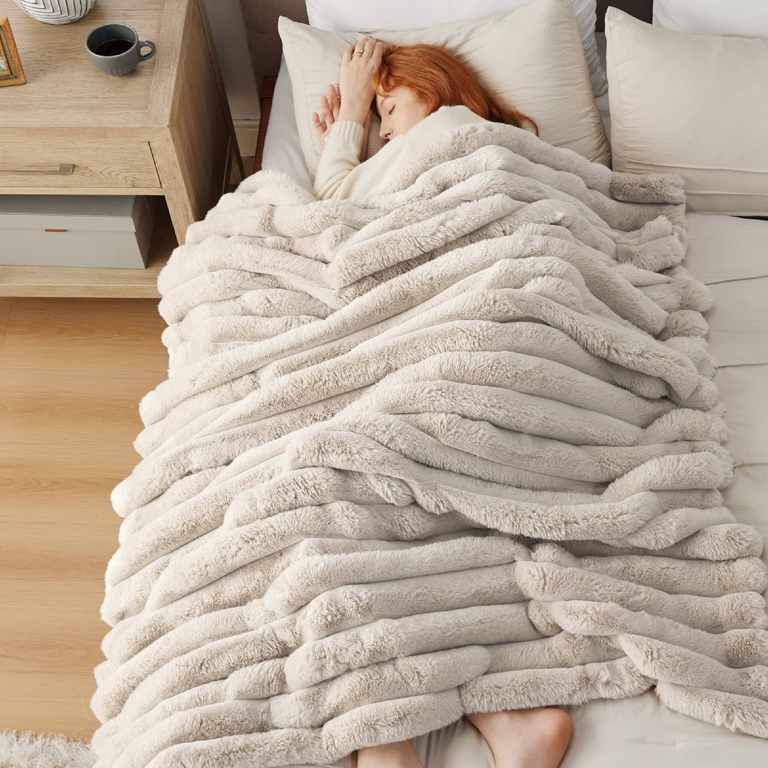 Bedsure Faux Fur Striped Throw Blanket