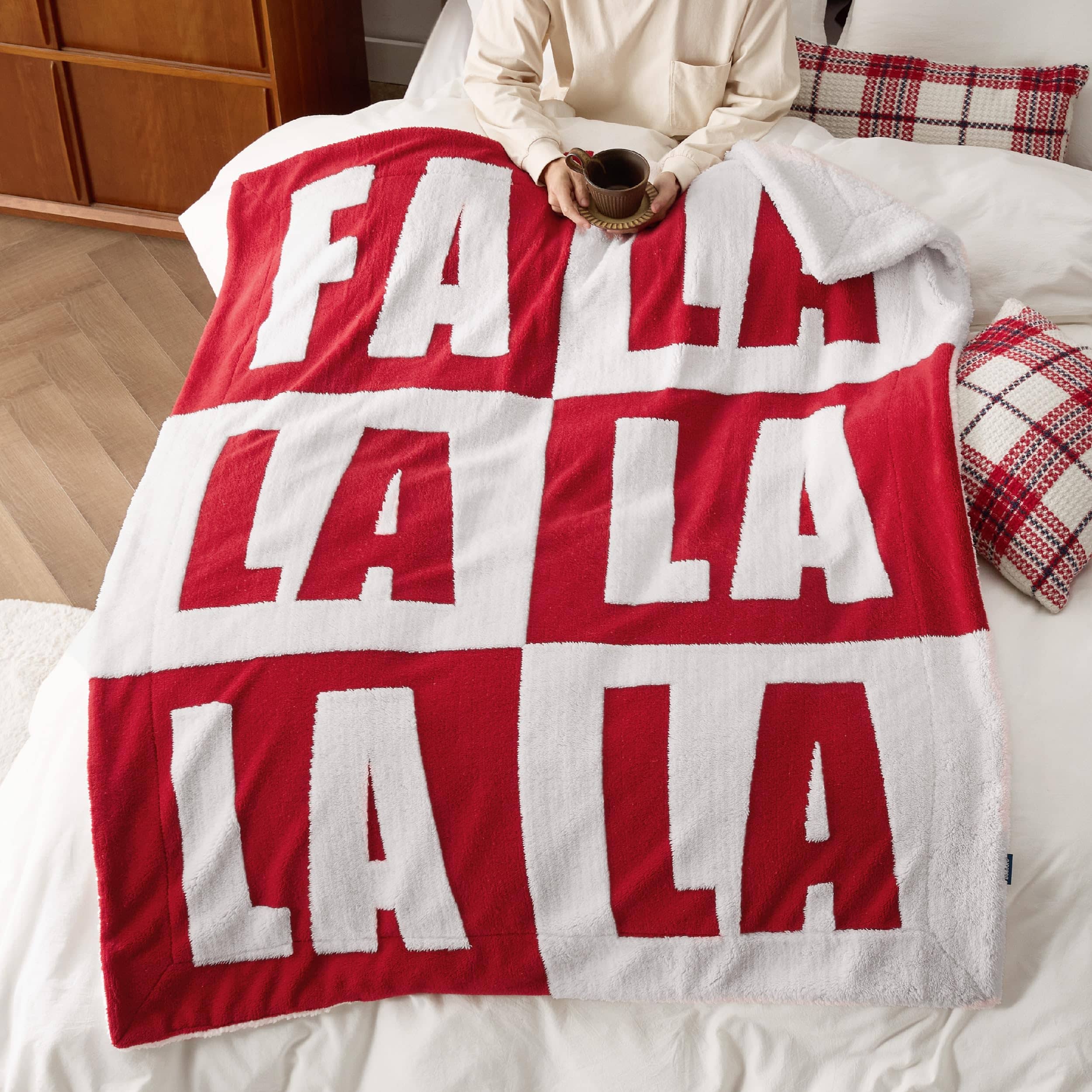 Bedsure Christmas Falala Red Sherpa Throw Blanket