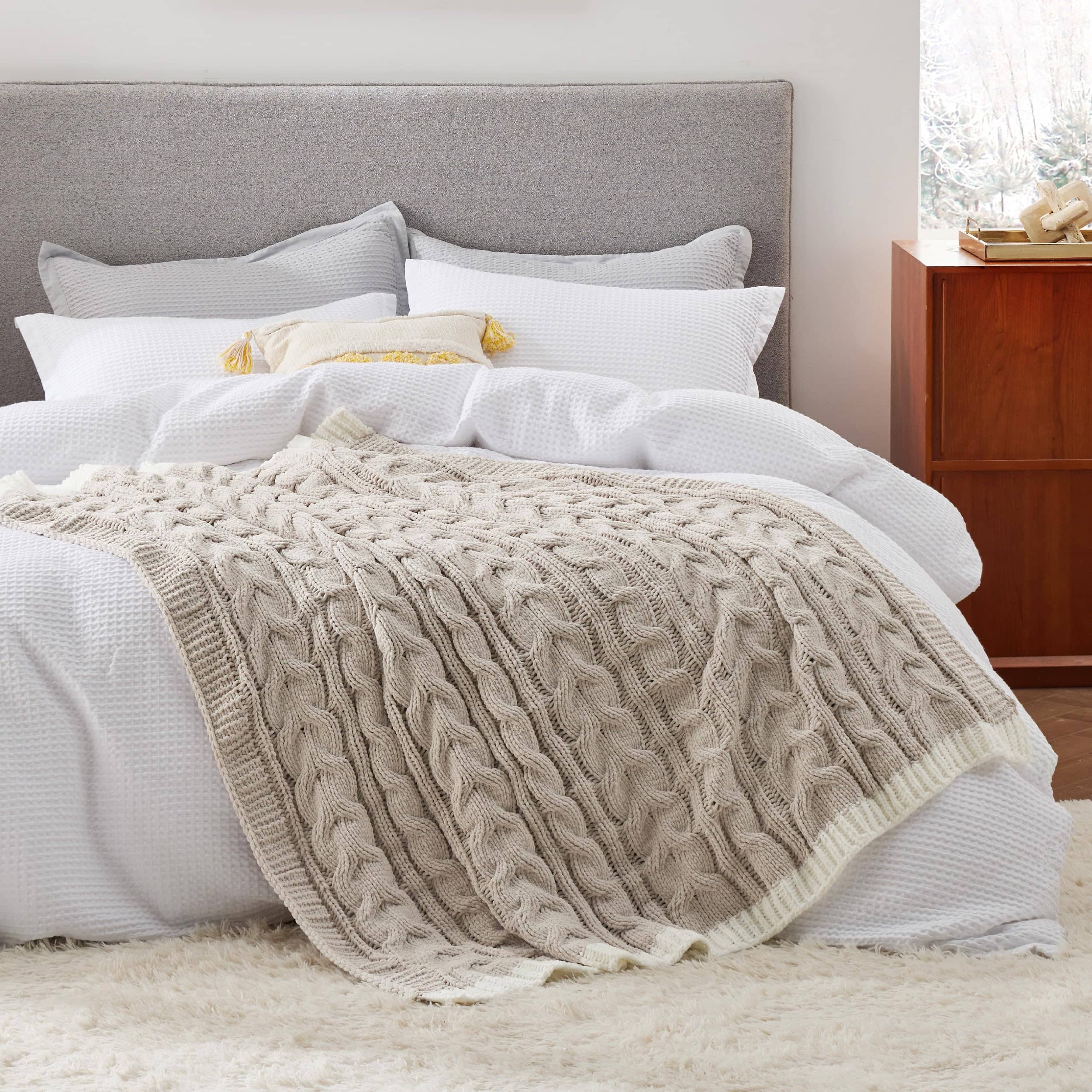 Cable Chenille Chunky Knit Throw Blanket