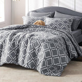 Bedsure Quatrefoil Bedding Set