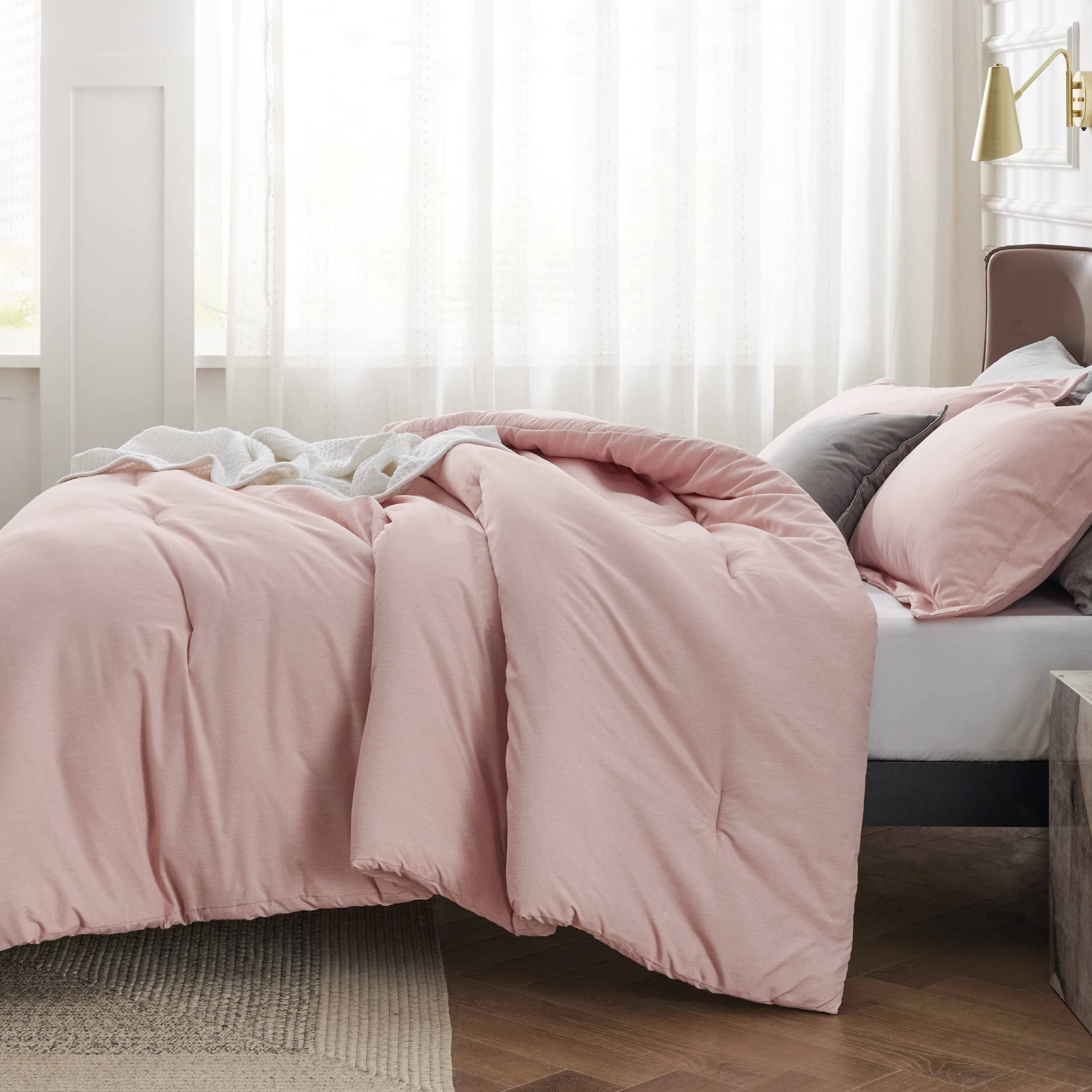 Cationic Dyeing Comforter Set with Pillow Shams