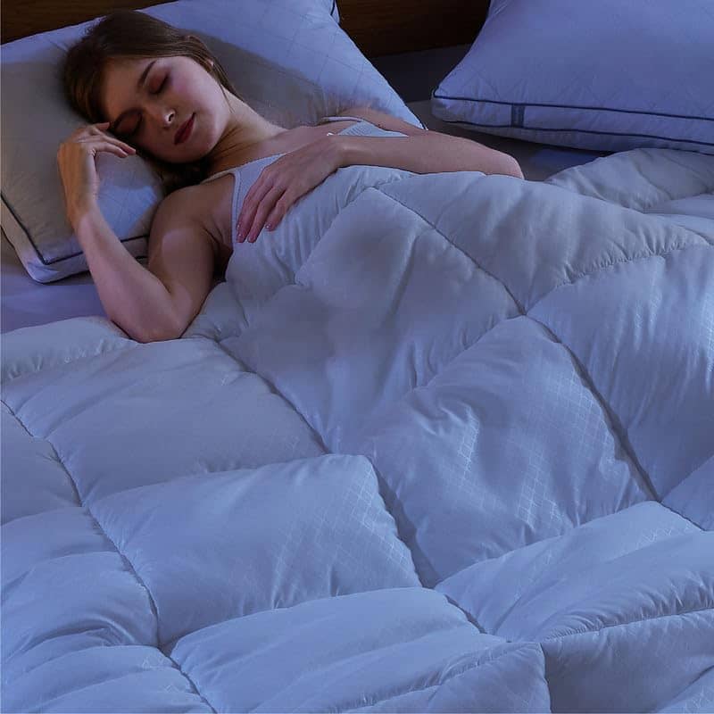 GentleSoft™ Diamond Pattern Comforter