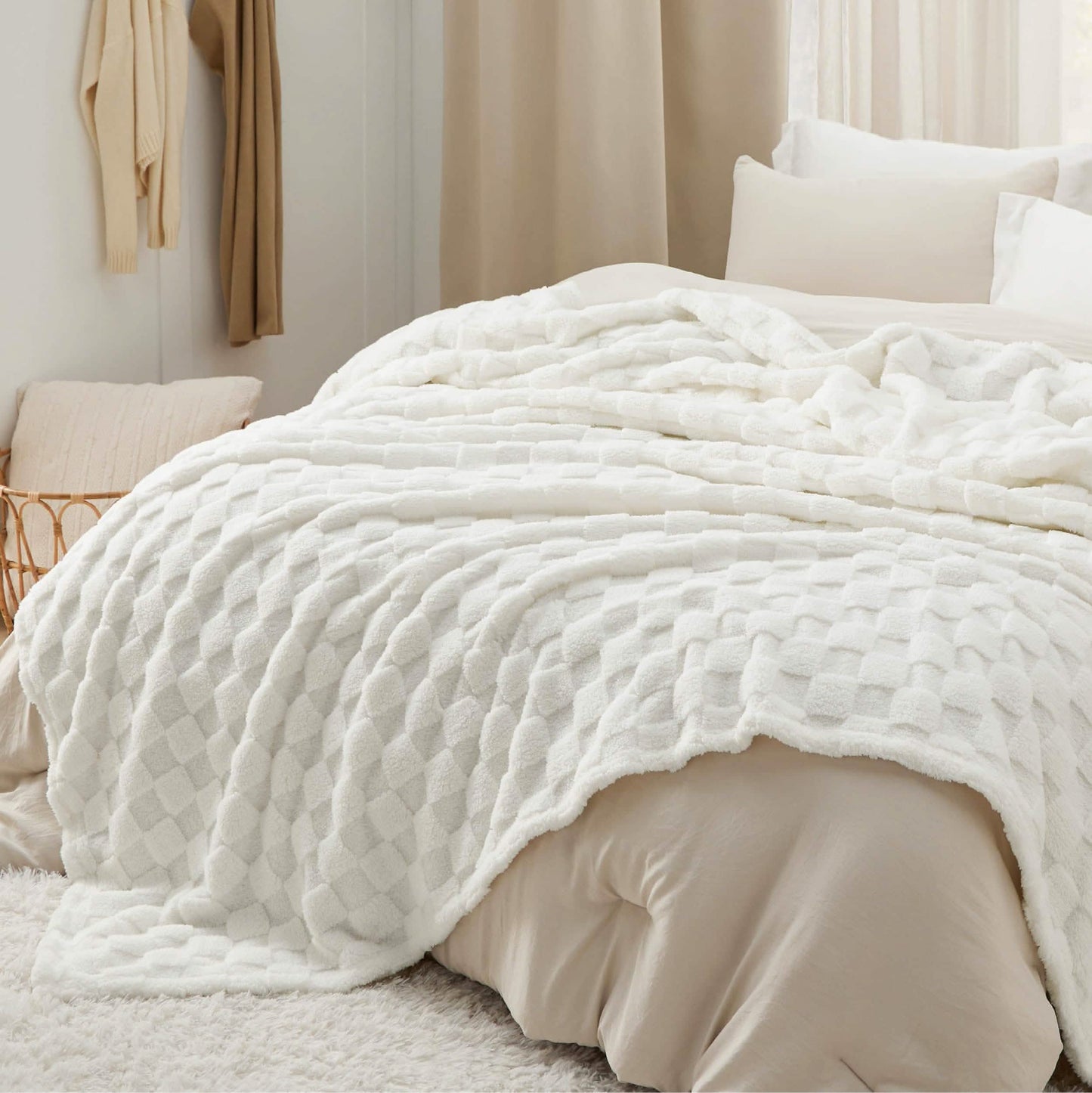 Jacquard Shaggy Sherpa Blanket