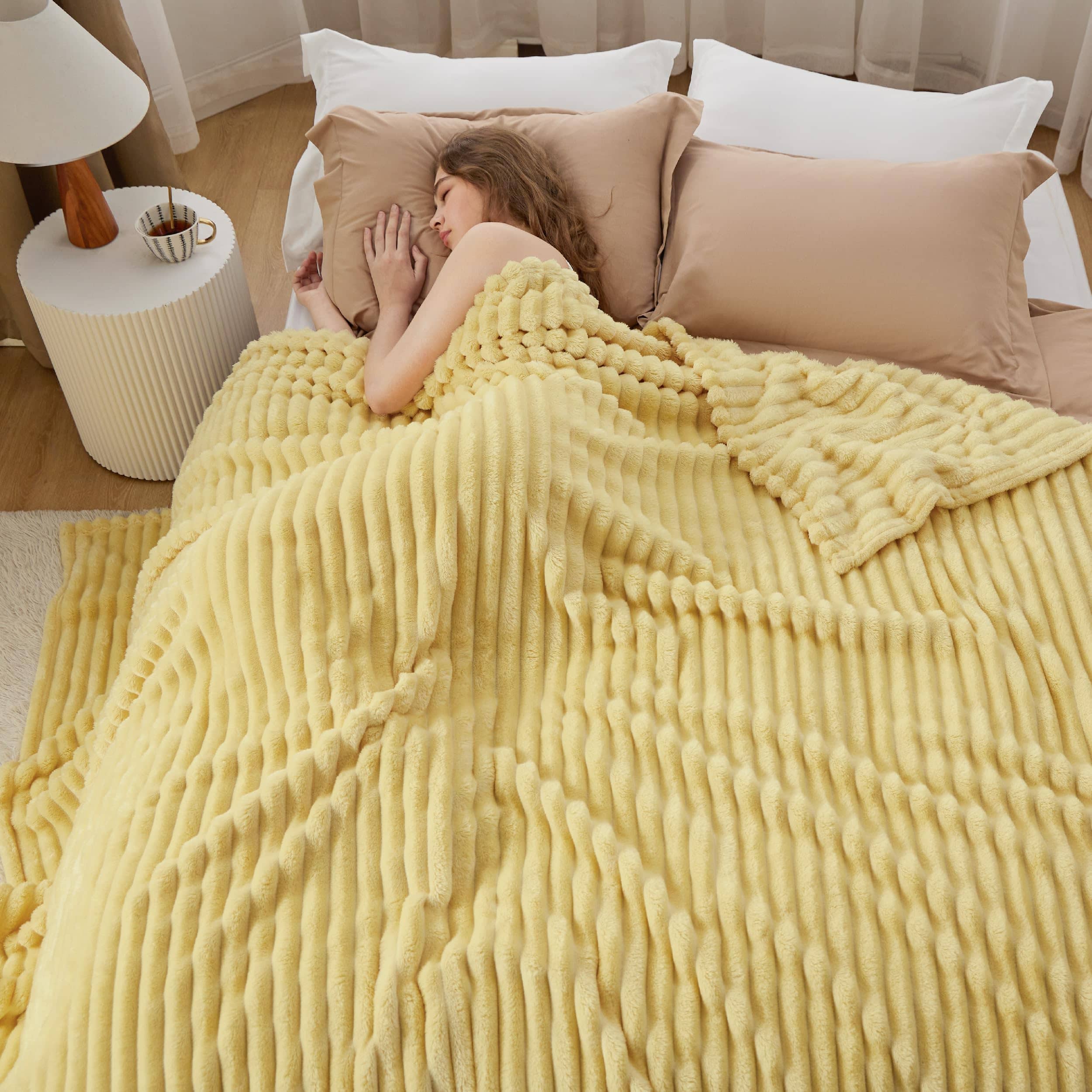 TIKTOK-VIRAL Bedsure Striped Flannel Fleece Blanket