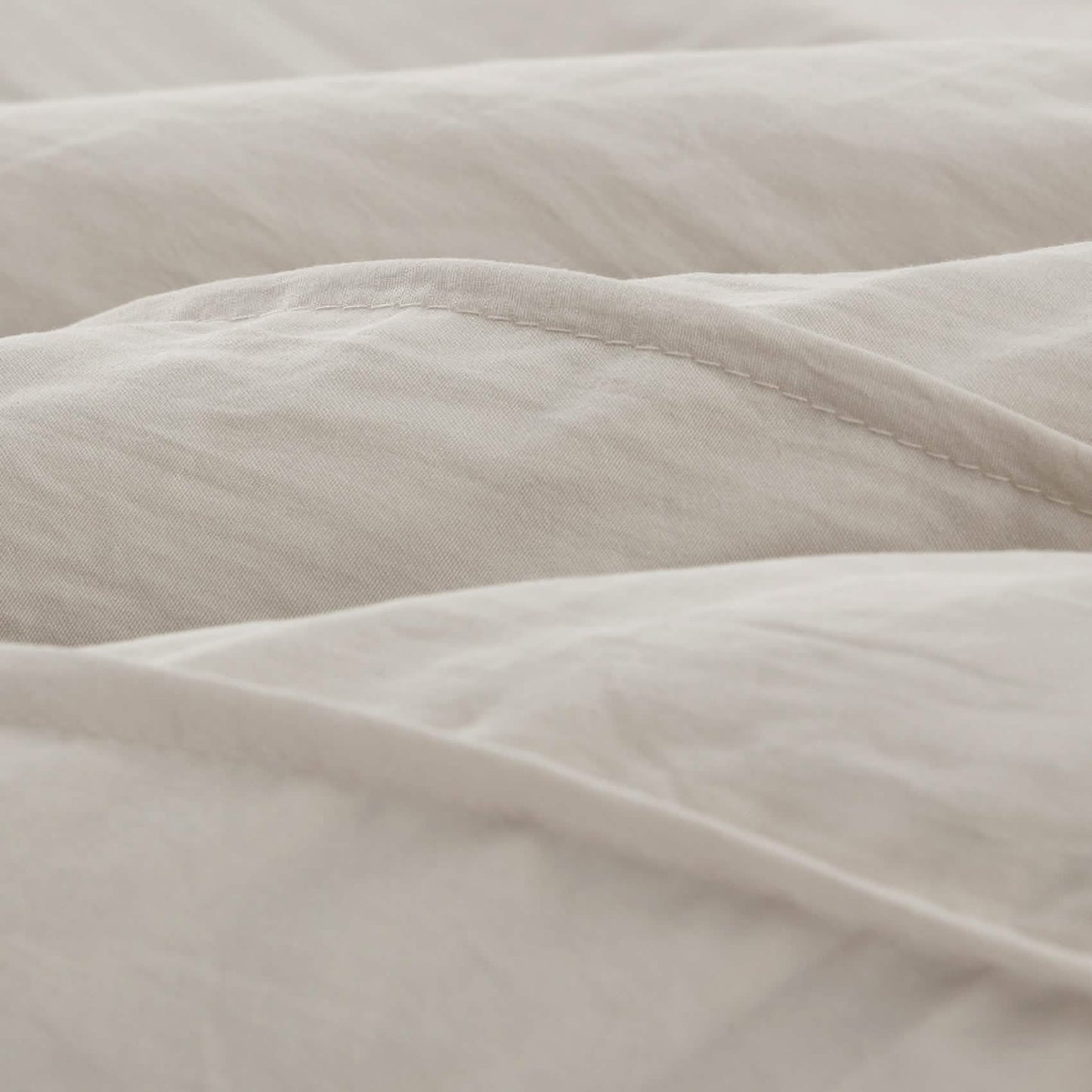Pinch Pleat Comforter Set
