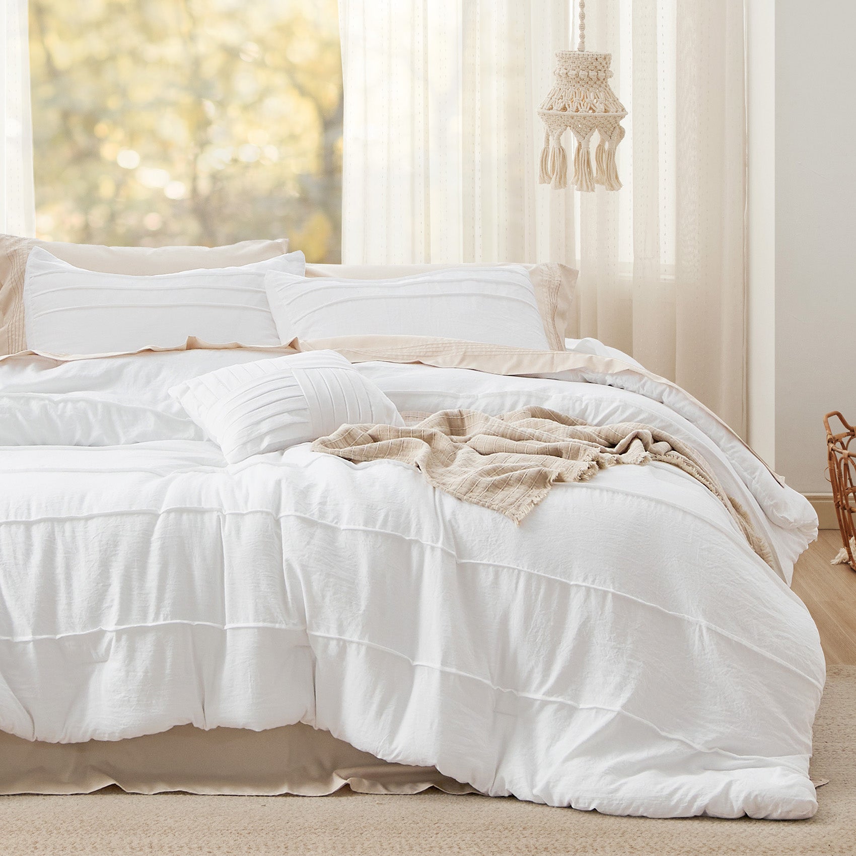 Pinch Pleat Comforter Set