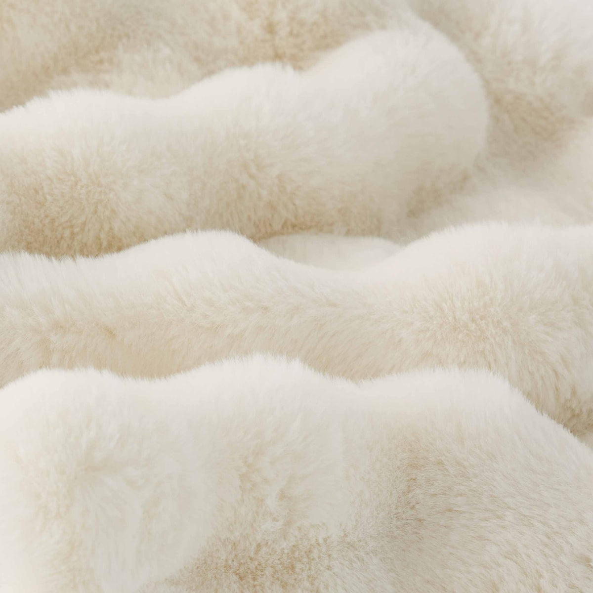 Bubble Faux Fur Heated Blanket