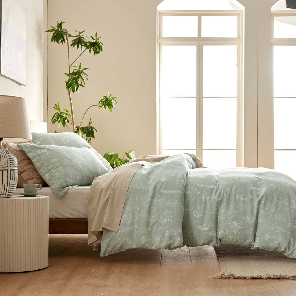 Bedsure King Size Comforter Set - Sage Green Comforter Set Reversible  Floral Bed