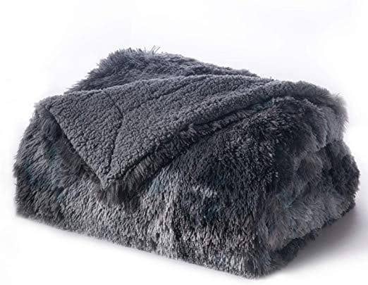 Bedsure | Faux Fur and Sherpa Shaggy Blanket comfort