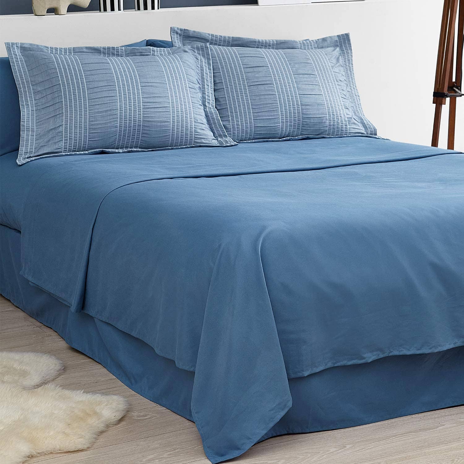 Seersucker Comforter Set - Striped Bed in A Bag lightblue skin-friendly