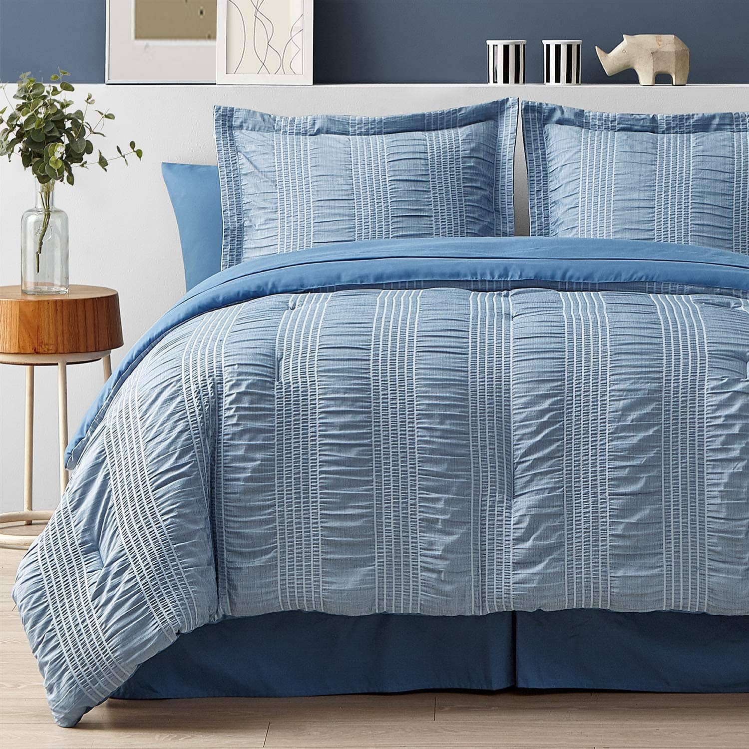 Seersucker Comforter Set - Striped Bed in A Bag lightblue