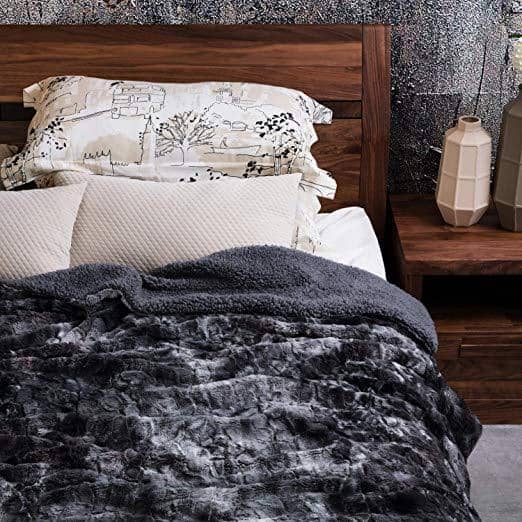 Bedsure Faux Fur and Sherpa Tie-dye Reversable Blanket