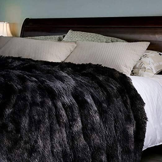  Fur Accents Faux Fur King Size Bedspread/Throw Blanket/Black  96 X 120 King Size : Home & Kitchen