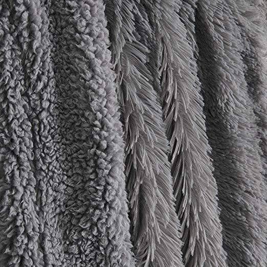 Grey Faux Fur Throw Blanket, Large Black Throw Blanket For Couch And For  Bed, Super Soft Long Hair Shaggy Blanket, Thick, Elegant, Cozy And Fluffy  Mi